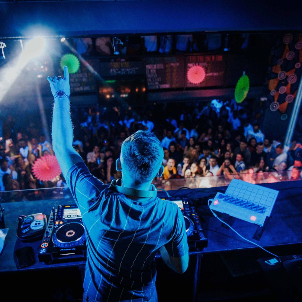 FLU_OZ-PARTY-0176